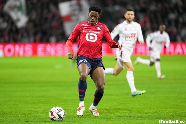 斯基拉独家：那不勒斯突袭里尔锋霸！48场造37球自由身加盟在即