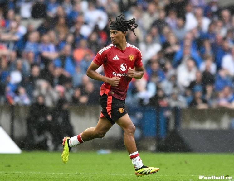 曼联青训遗珠引哄抢！20岁铁腰600万欧解约金，红魔坐收40%分成