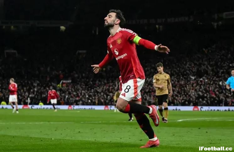 B费硬气表态：拒绝利雅得新月！自曝留队原因 曼联球迷狂喜 沙特挖角失败