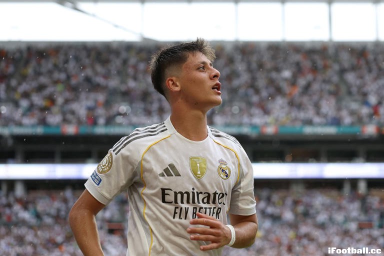 莫德里奇钦点！土耳其新王或接掌皇马10号，巴萨10号之争再起风云