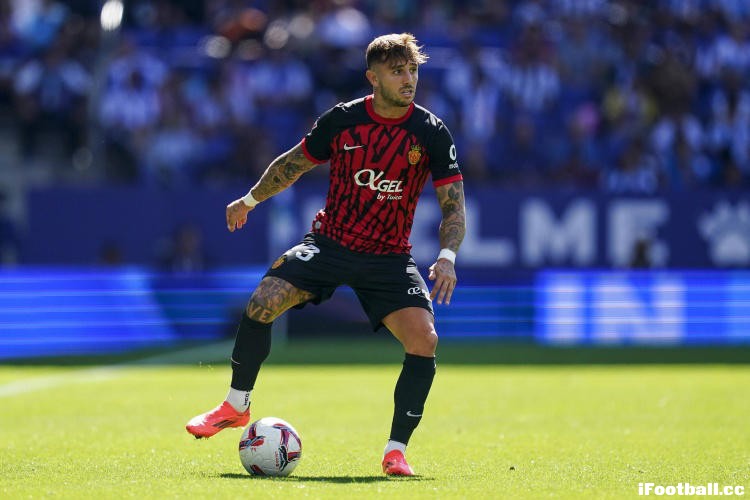 【独家爆料】28岁阿根廷飞翼或登陆英超！转会费分歧150万欧，球迷热议：值不值？ ...