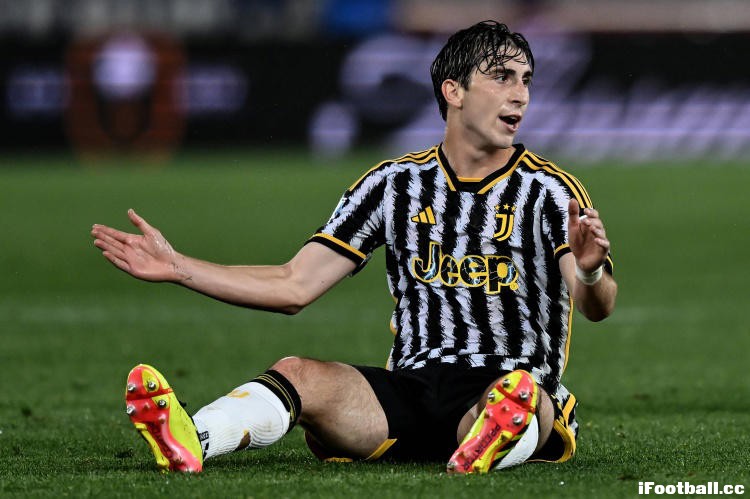 转会战打响！尤文拒那不勒斯首份报价 米雷蒂身价翻倍 谈判或加速