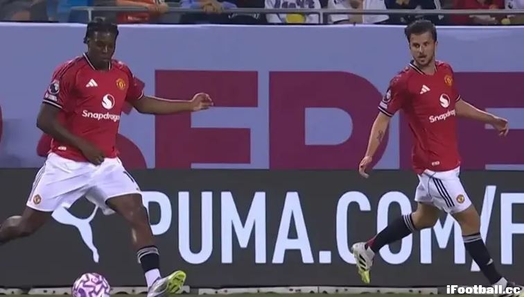 英超夏季赛：曼联4-1屠杀伯恩茅斯，新援闪耀+乌龙戏剧收场