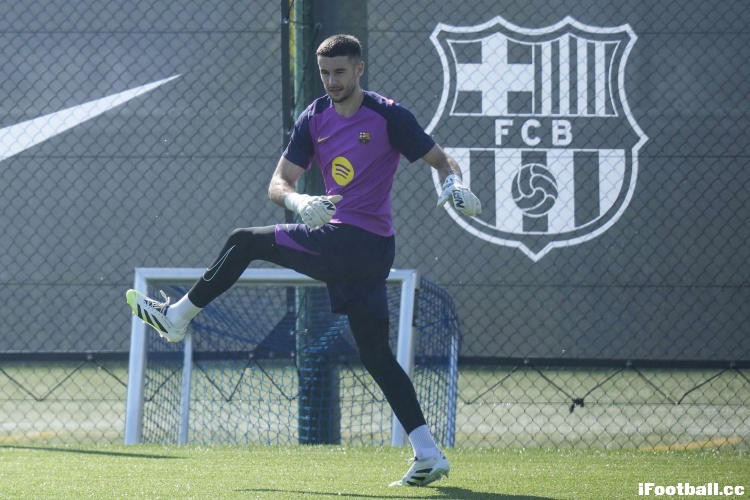 商业帝国！巴萨球衣广告位卖爆，耐克+Spotify每年贡献近2亿