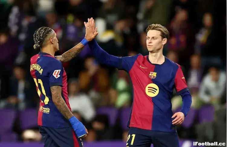 从争议到核心！巴萨真核获名帅+队友狂赞，哈维弗里克为何都离不开他？