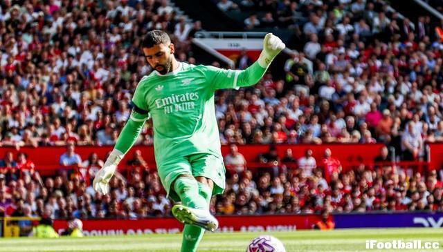 丑陋赢球=进步？阿森纳1-0曼联引热议！球迷怒怼：踢得难看赢了也要骂？