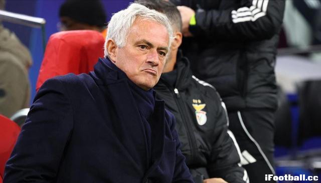 62岁穆帅神了！本菲卡13轮不败，主场绝平劲敌，争冠悬念再起